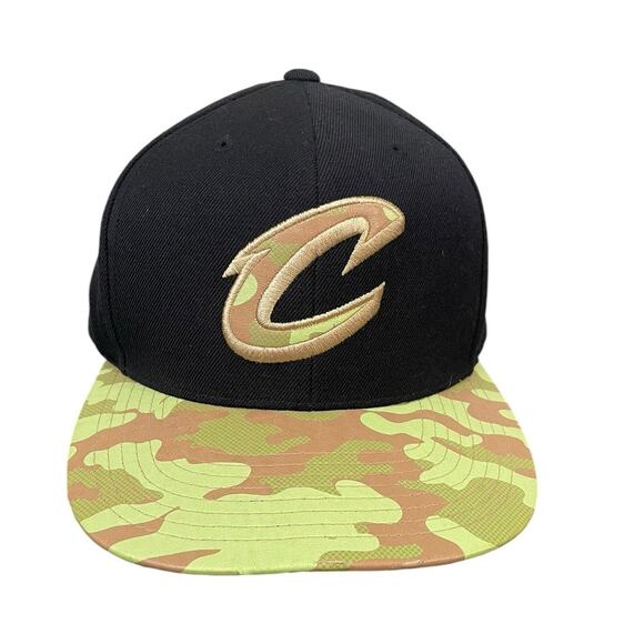 Cleveland Cavaliers Mitchell & Ness Adjustable Snapback Hat Black Green Camo OS‎ - Picture 1 of 10